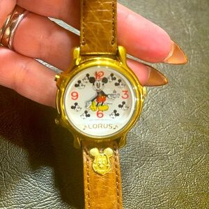 Vintage Mickey Mouse watch!